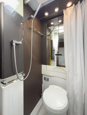 Adria Alpina 663 UK - fotografie 15