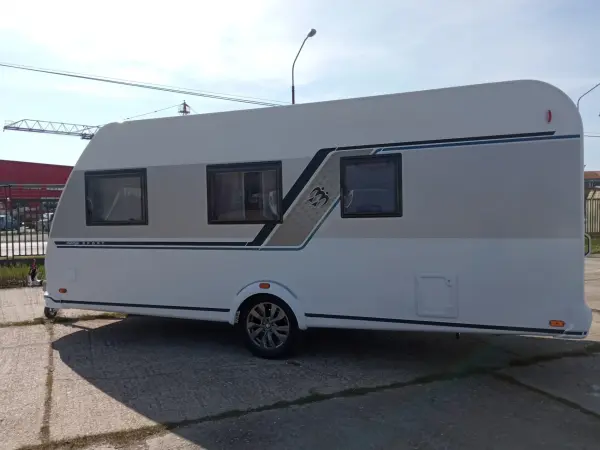 Knaus Sport 500 KD E-Power Selection - fotografie 3