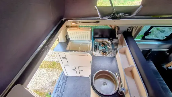 Ford Transit Custom / Westfalia Nugget varianta L1 - fotografie 9