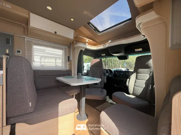 Hymer B 680 Mercedes Plná výbava, 3,5t, Markíza, Klíma, Solar, Nosič, TV, Sat, Stab. nohy, DuoControl, Adaptív - fotografie 4