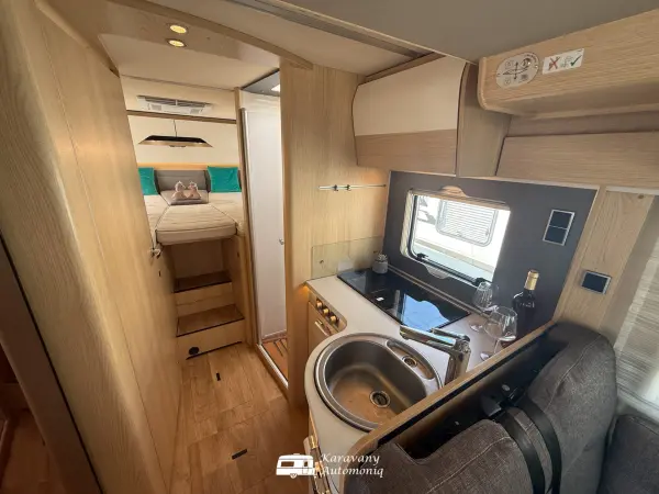 Hymer B 680 Mercedes Plná výbava, 3,5t, Markíza, Klíma, Solar, Nosič, TV, Sat, Stab. nohy, DuoControl, Adaptív - fotografie 8