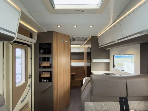 Adria Coral XL Axess 670 SP - fotografie 9