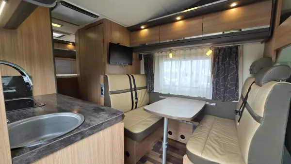 Knaus Sky Traveller 650 – automat – 2017 - fotografie 16