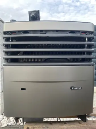 NOVÉ nepoužité topení Truma S 3004 + komplet příslušenství (rozfuk, kryt, odkouření) - Plynové topení Truma S 3004