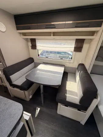 Caravelair ARTICA 496 FAMILY + pohon + markýza - fotografie 8