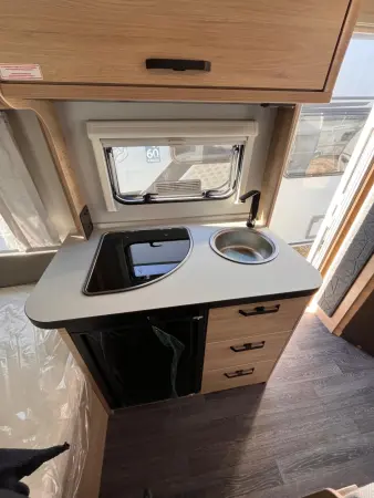 Weinsberg CaraOne 390 QD - fotografie 8